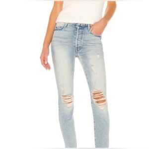 MOTHER|Light wash Distressed Jeans in size 26•••100% cotton,closet staple